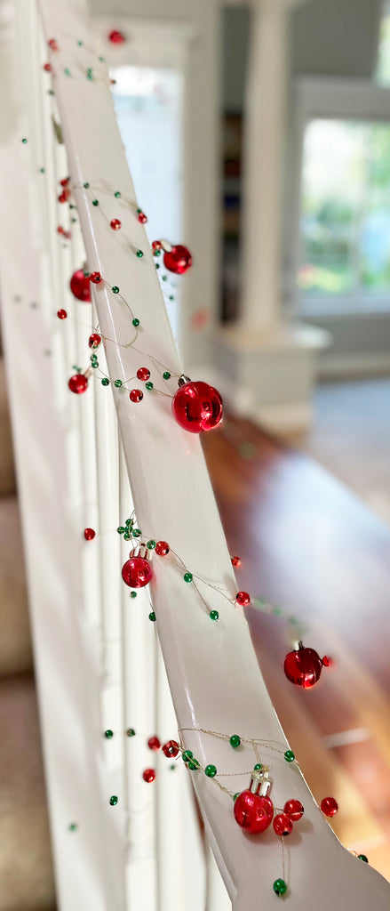 48 Inch Christmas Ball Garland with Shatterproof Balls in Shiny Red and Metallic Red and Green Beads on Gold Metal Wire, Christmas Ornament Garland 4 Feet Long