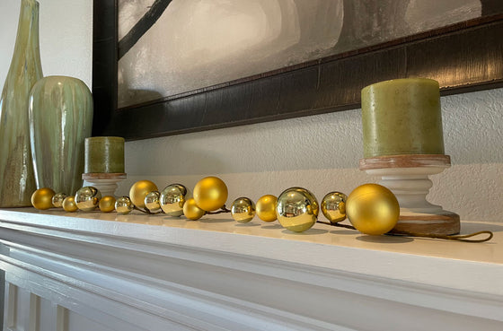 40 Inch Christmas Ball Ornament Garland, Shatterproof Balls in Gold, Matte and Gloss Finish