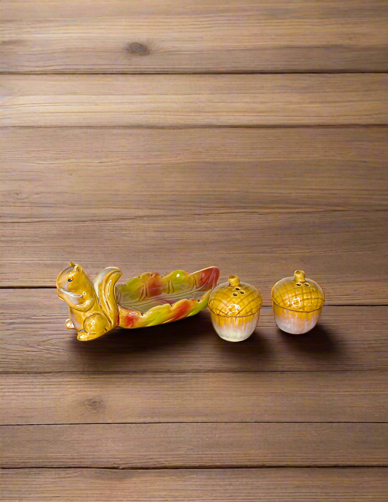 Ceramic Fall Squirrel Salt and Pepper Shaker Set, 6 x 2.75 inches, Thanksgiving Table Decor