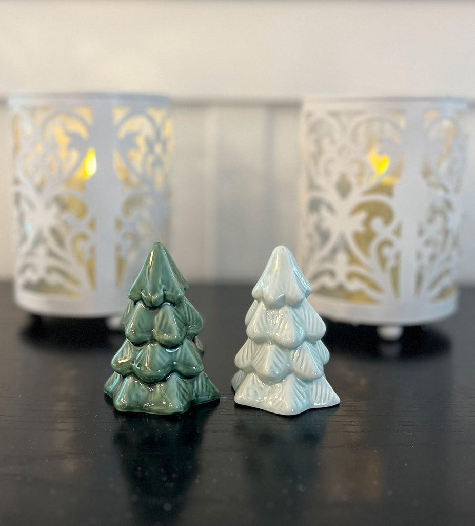 Ceramic Christmas Tree Salt and Pepper Shaker Set, Green, 3 Inches High