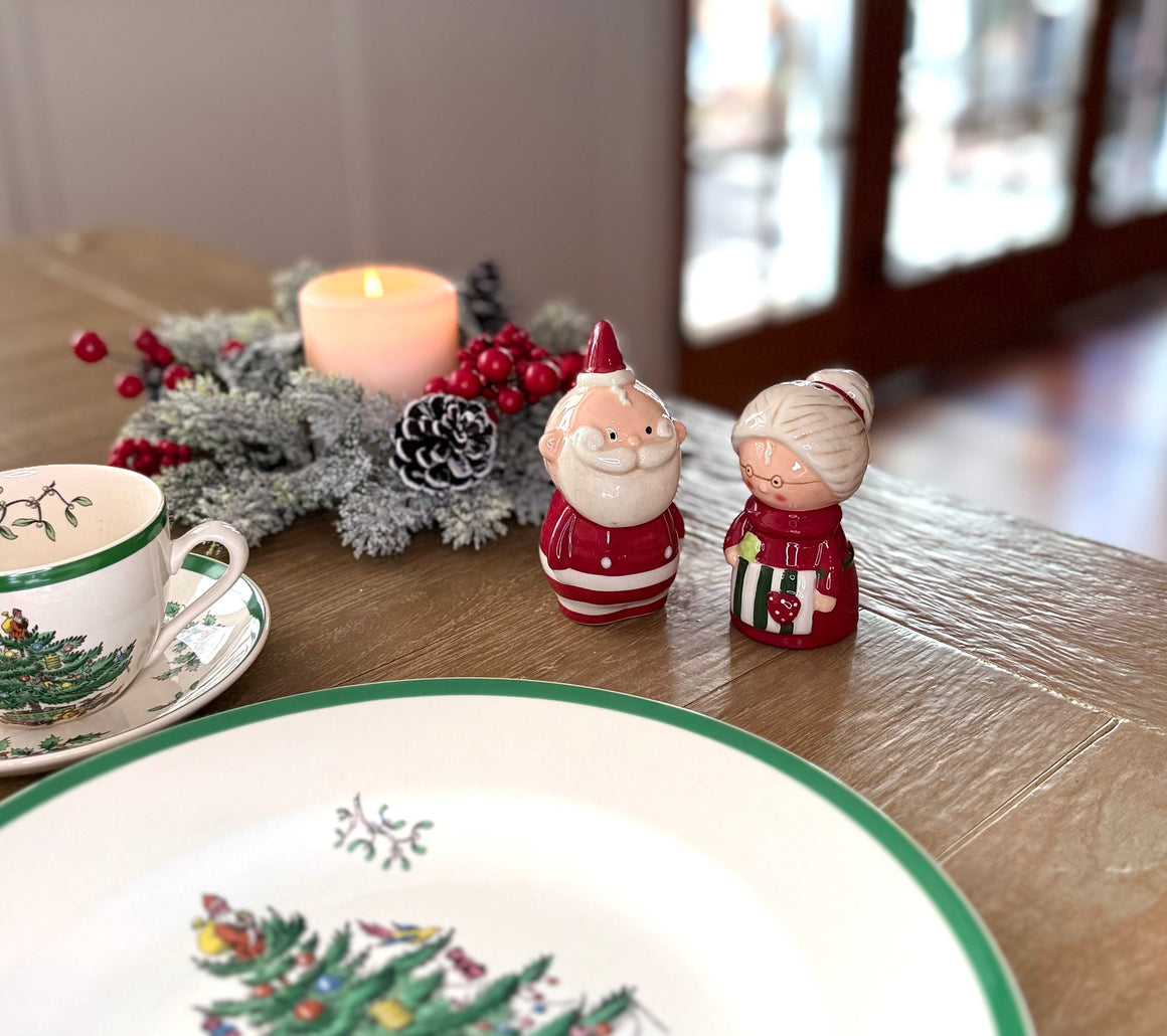 Christmas Salt and Pepper Shaker Set, Ceramic Santa and Mrs. Claus, 4.25 and 3.75 Inches High, Red and White