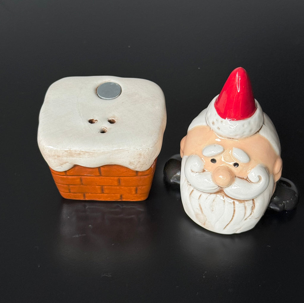 Santa Down the Chimney Christmas Salt and Pepper Shaker Set, 4.75 Inches, Ceramic, White and Red