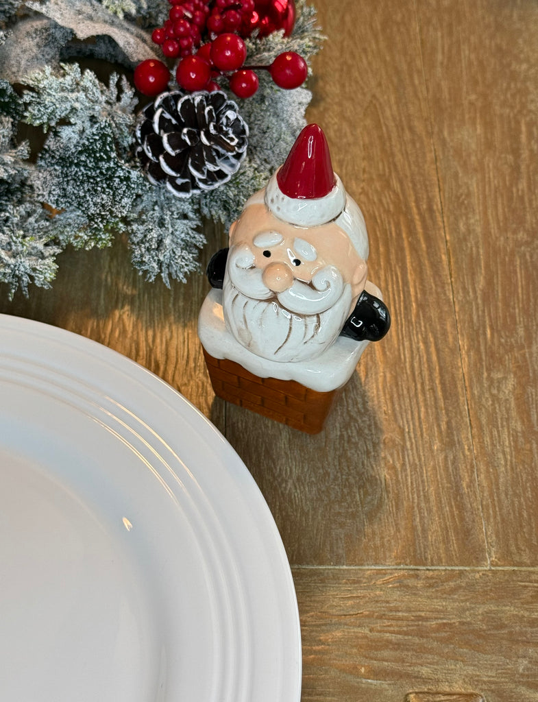 Santa Down the Chimney Christmas Salt and Pepper Shaker Set, 4.75 Inches, Ceramic, White and Red
