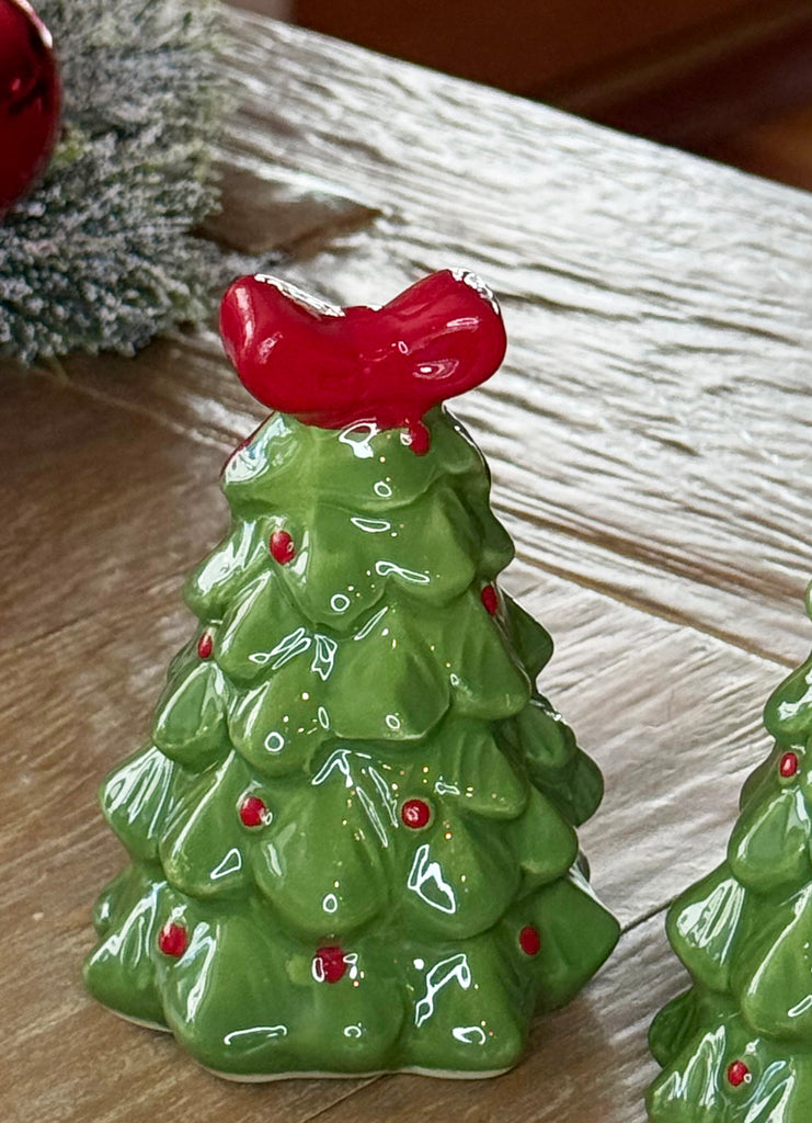 Christmas Tree Salt and Pepper Shaker Set, Ceramic, 3 Inches High, Green with Red Bow, Holiday Table Decor
