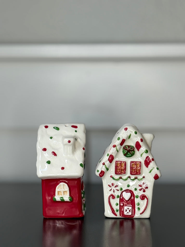 Christmas Ceramic Gingerbread House Salt and Pepper Shaker Set