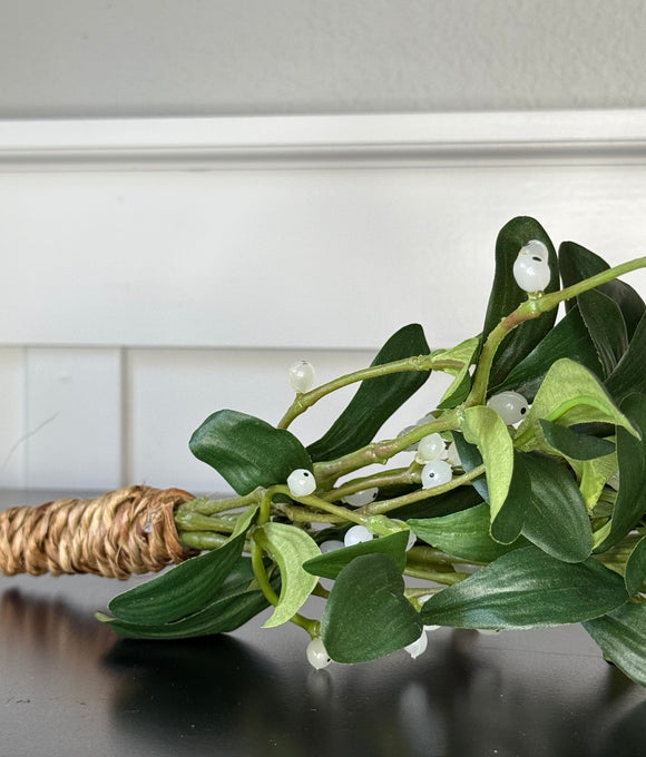 Artificial Silk Mistletoe with White Berries & Jute Hanger