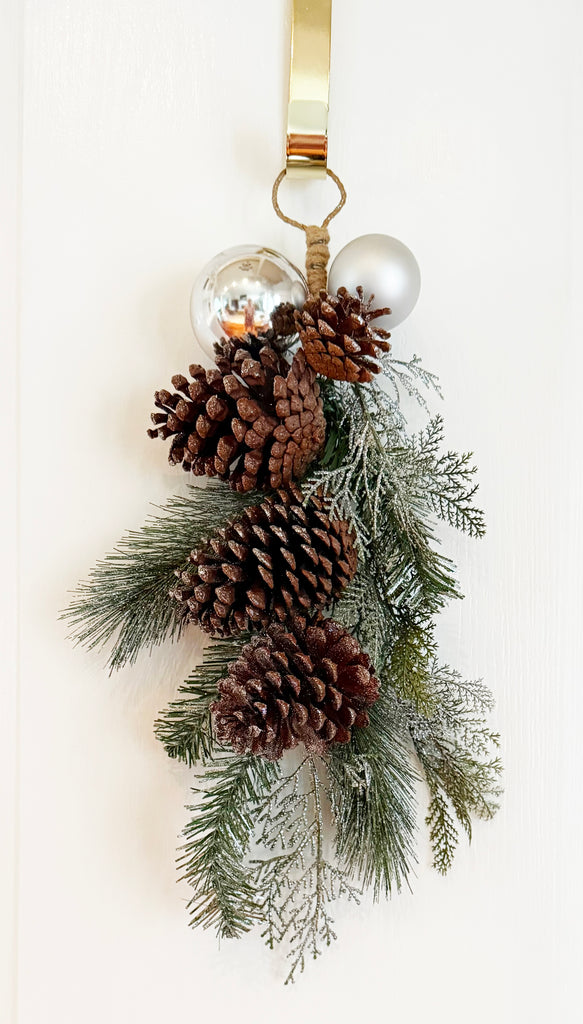 TenWaterloo Christmas Door Swag with Pine Cones, 16 inch Silver Frosted Mixed Pine Winter Swag with Ornaments