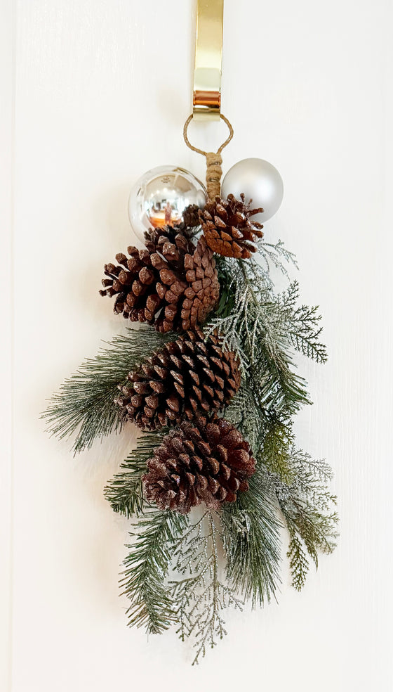 TenWaterloo Christmas Door Swag with Pine Cones, 16 inch Silver Frosted Mixed Pine Winter Swag with Ornaments