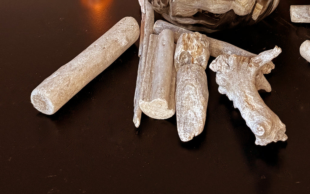 TenWaterloo Natural Looking Wood Pieces in Driftwood Finish, 3-6 Inches Long, 1.1 Pound, Vase and Bowl Fillers